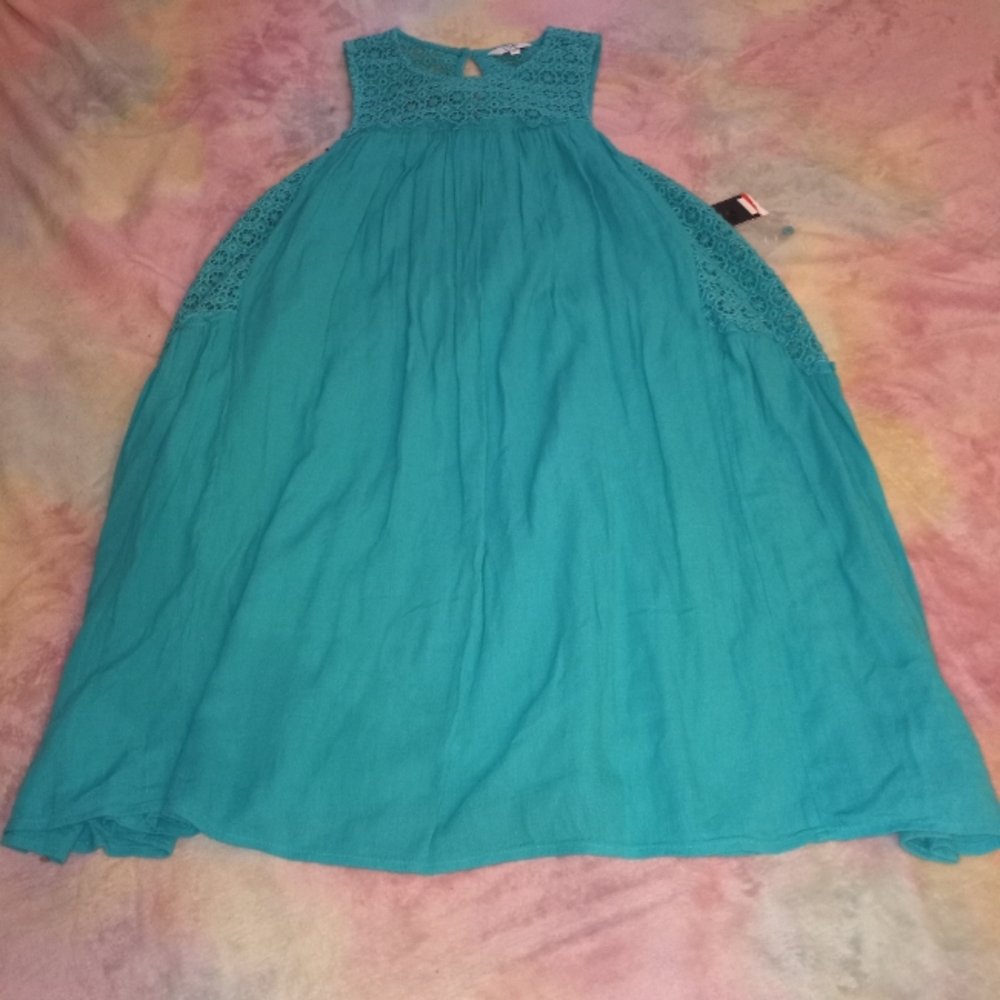 NWT XS Crown & Ivy Blue Tunic Top 💙